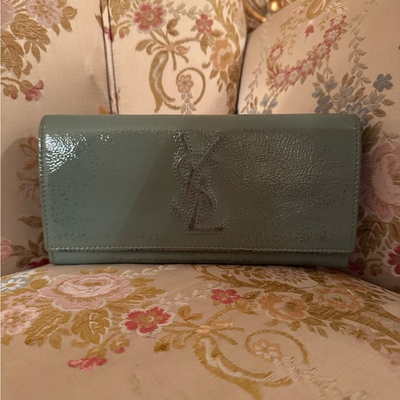 Yves Saint Laurent Mint Leather Wallet - Picture 14 of 16
